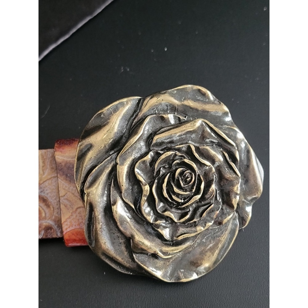 Streets Ahead Womens Leather‎ Belt S Floral Embossed Rose Buckle Belt